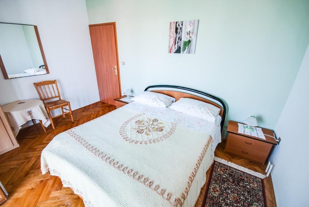Haus Silvia Appartement Rovinj Buitenkant foto