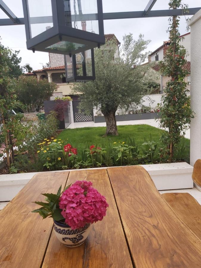 Haus Silvia Appartement Rovinj Buitenkant foto